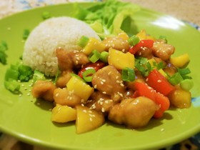 鶏肉とマンゴーの甘酢あん