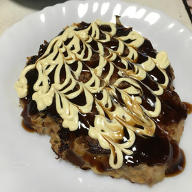 もやしでカサ増しお好み焼き味ハンバーグ