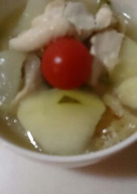 冬瓜と鶏肉お野菜のコンソメスープ