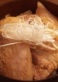 豚バラ肉のスタミナ焼き丼