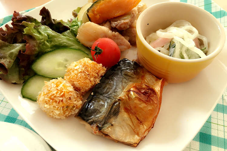 今日の晩ごはん 塩サバ レシピ 作り方 By ぷちぷちもぐら クックパッド 簡単おいしいみんなのレシピが352万品