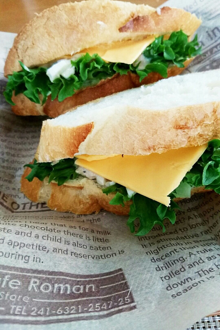 ツナとレンコン、チェダーチーズのサンドの画像