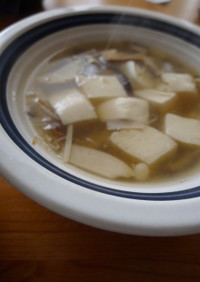 豆腐ときのこの中華スープ