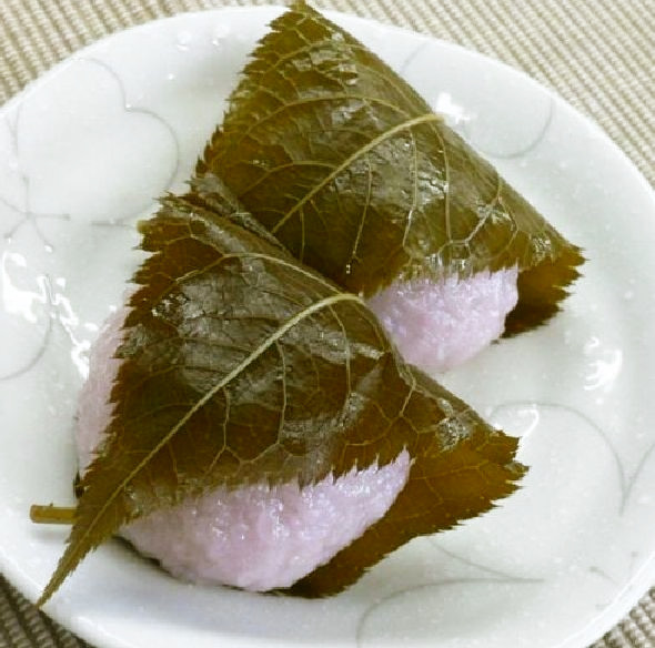 レンジで簡単♪手作りこし餡で関西風な桜餅の画像