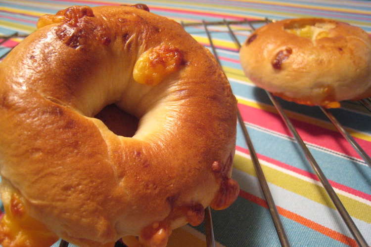 ごろごろチーズdeベーグル レシピ 作り方 By プチ珊瑚 クックパッド 簡単おいしいみんなのレシピが367万品