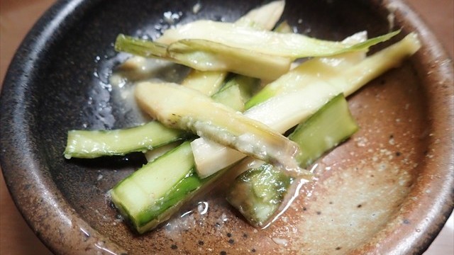 山採りウドの簡単 味噌漬け アク抜き不要 レシピ 作り方 By 福井のおじじ クックパッド 簡単おいしいみんなのレシピが357万品