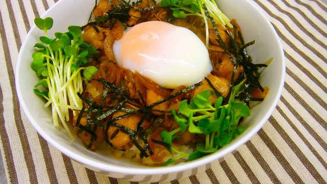 焼き鳥丼 レシピ 作り方 By フレッシュ卵卵 クックパッド 簡単おいしいみんなのレシピが375万品