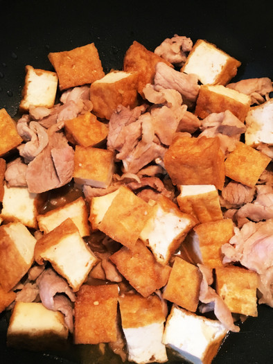 豚肉と厚揚げの生姜焼きの写真