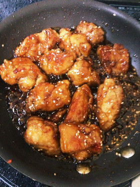 ヨシダソースで鶏肉の甘辛煮