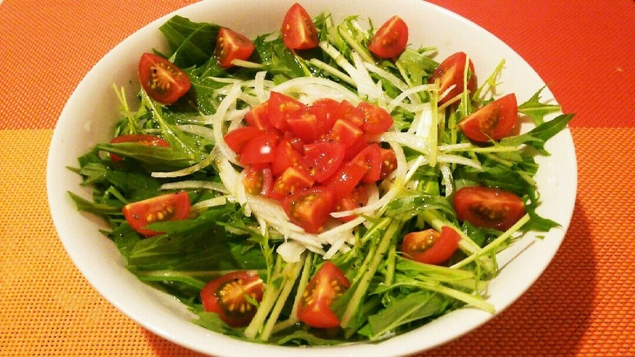 簡単すぎる♡水菜とトマトのサラダ♡の画像