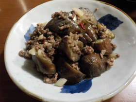 ナスとひき肉のピリ辛炒め