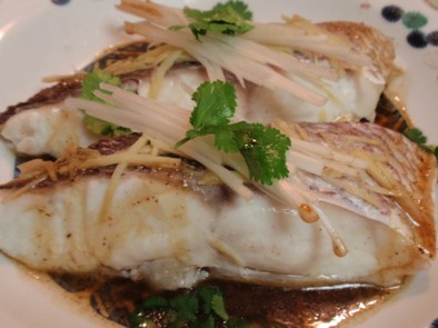 香港人の至福のひと時　レンジで皇醤蒸し魚の写真