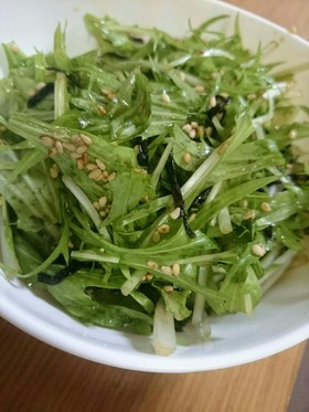 水菜サラダのごま油和え
