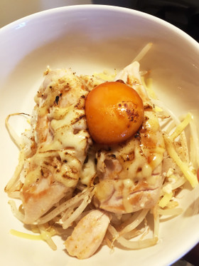 150円以下!炙りササミチーズ丼
