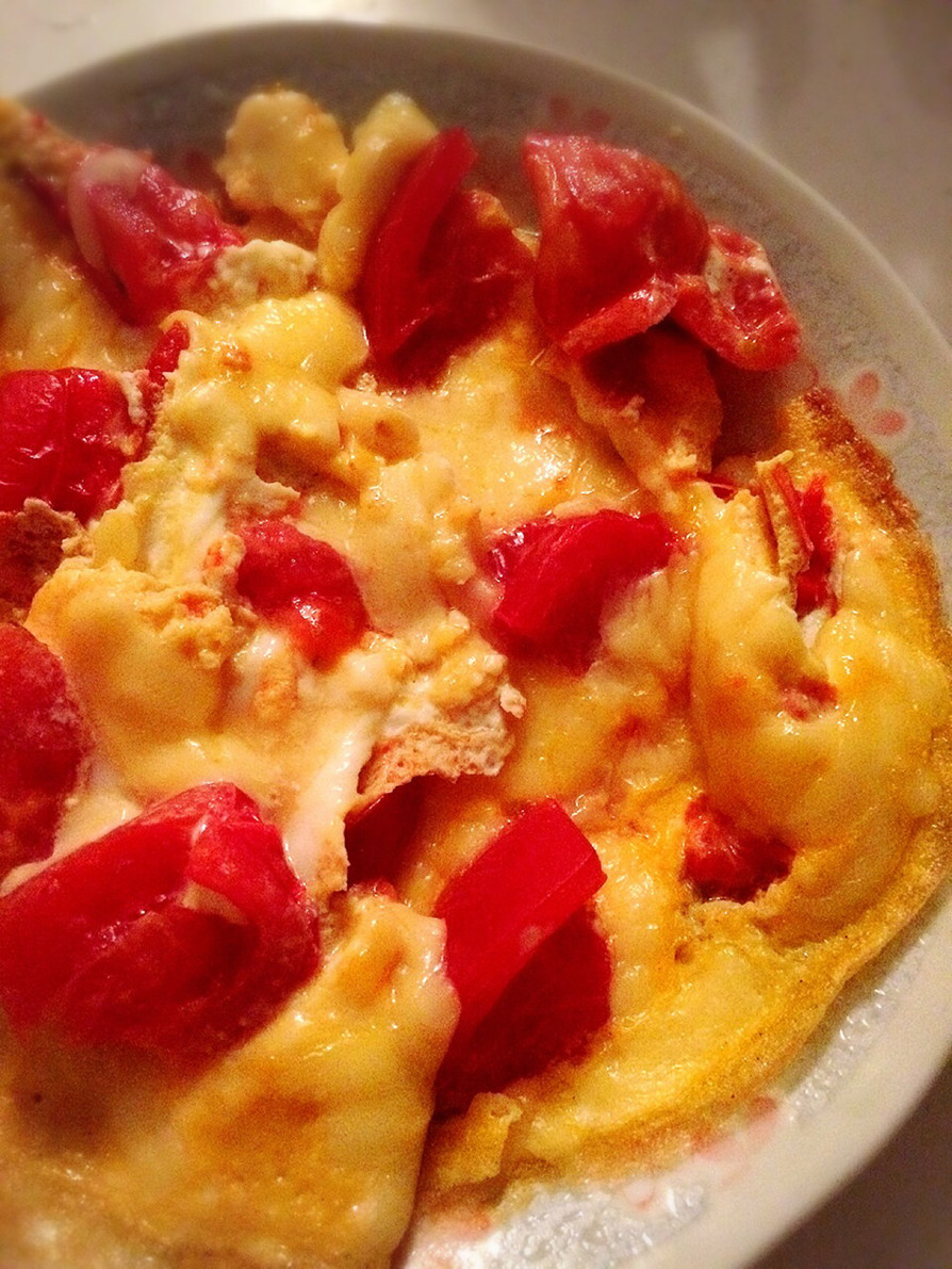 簡単♫卵とトマトのチーズ炒めの画像