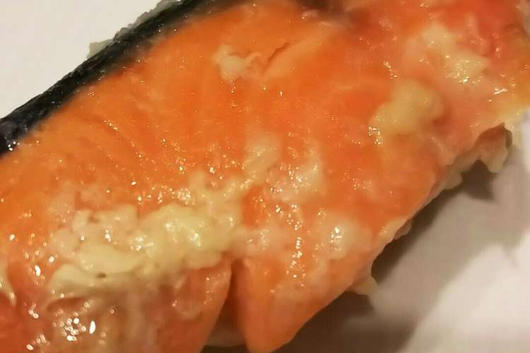 フライパンで かんたん鮭の塩麹焼き レシピ 作り方 By ほっこり母さん クックパッド 簡単おいしいみんなのレシピが353万品