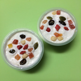 水切ヨーグルト+フルグラ+クッキーケーキ