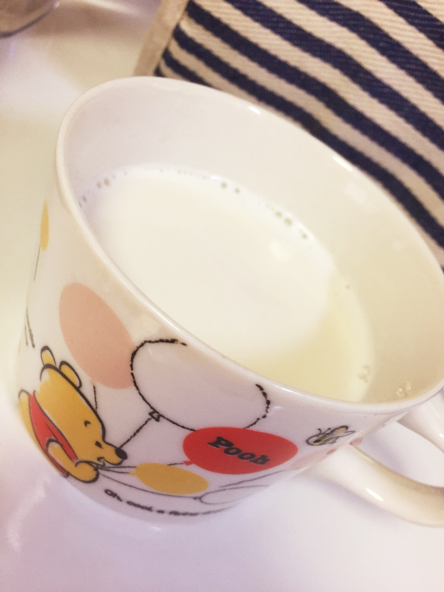 バニラの香りの甘ーいホットミルクの画像