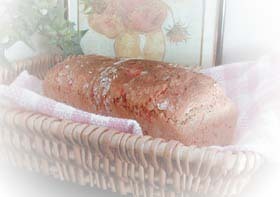 手軽でヘルシー!レンジ発酵で全粒粉と赤ピーマンのパン