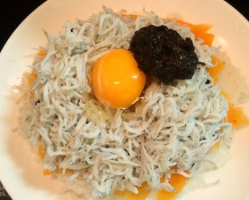 シラスの生卵丼☆自家製のりの佃煮で!