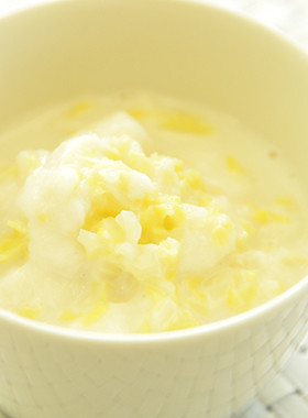 【離乳食中期】キャベツのミルクパン粥の画像