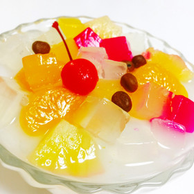 カルピスわらび餅とフルーツ盛り合わせ