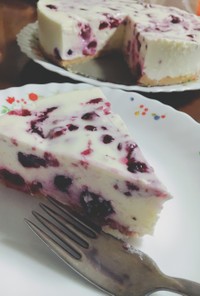 濃厚簡単ブルーベリーレアチーズケーキ