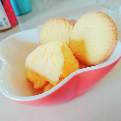 簡単♡材料2つのアイスクリームの写真