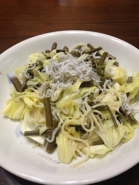 わらびとしらすと春キャベツのスパゲティ