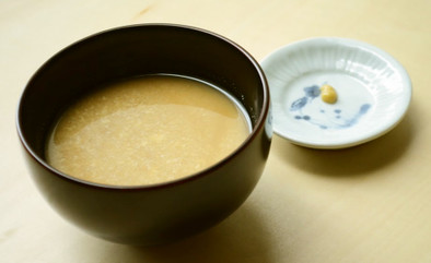 【江戸の味】すり流し豆腐 (お味噌汁)の写真