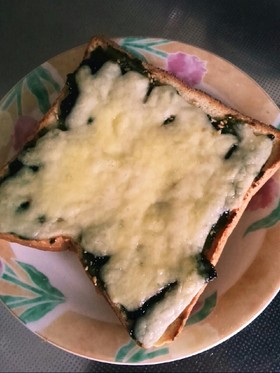 海苔の佃煮チーズトースト