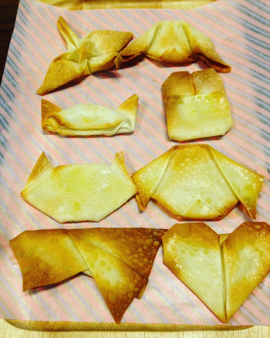 ぱりぱり折り紙！餃子の皮を使って食べようの画像