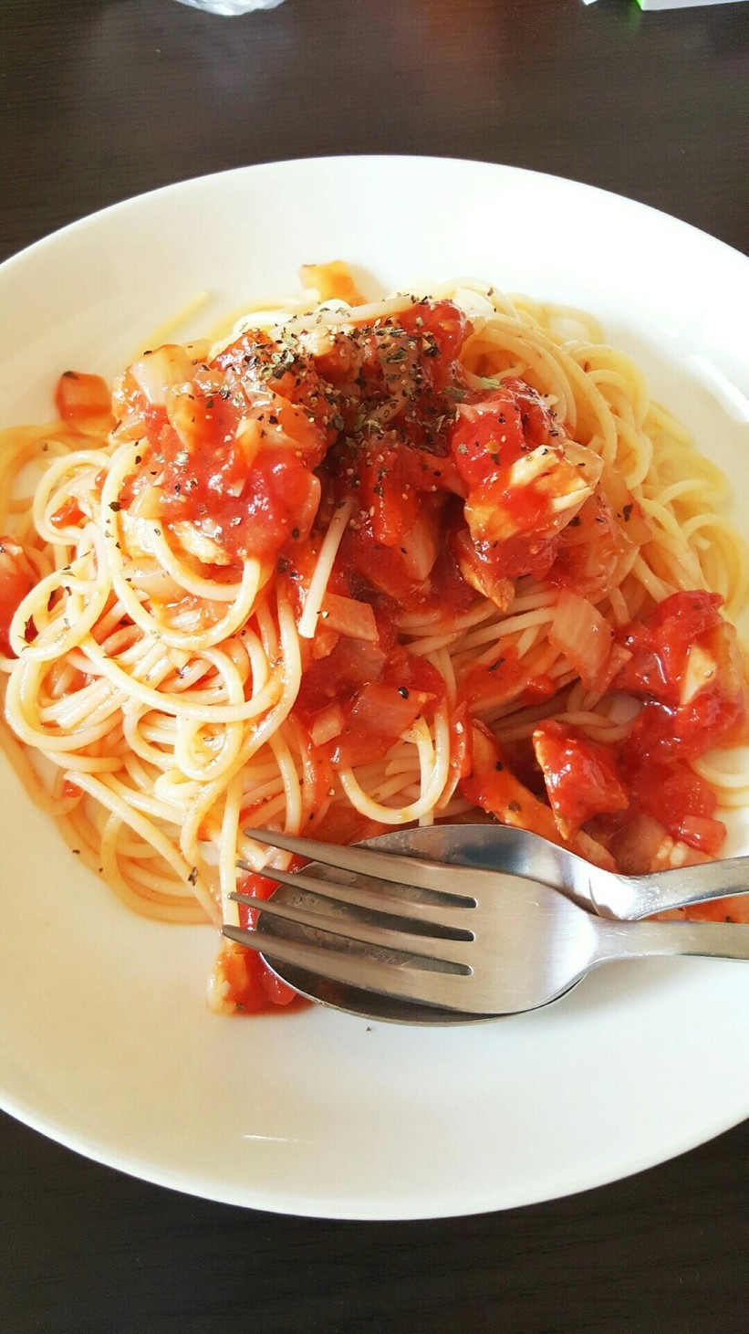 トマト缶でしっかり味の冷製トマトパスタの画像