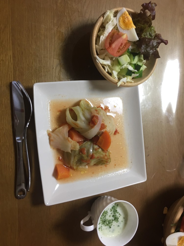 鮮やか  キュウリと玉ねぎの冷製スープの画像