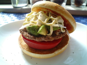 ☆激安バーガーで！簡単アボカドバーガー☆