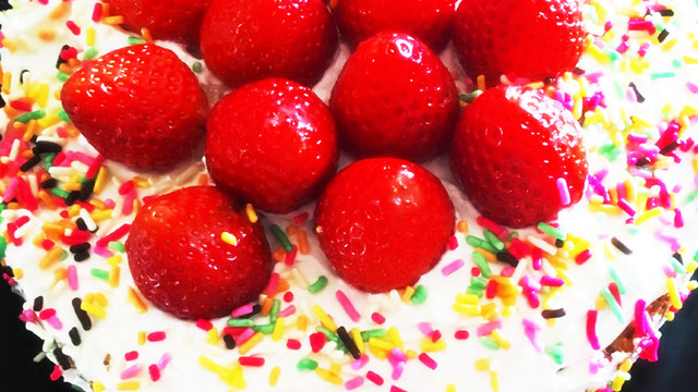 炊飯器で誕生日ケーキ レシピ 作り方 By なつ吉 クックパッド 簡単おいしいみんなのレシピが350万品