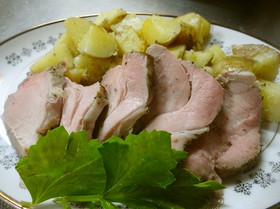 柔らかしっとり♪ハーブ香るローストポーク