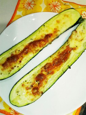 簡単!イタリアン♪ズッキーニのチーズ焼き