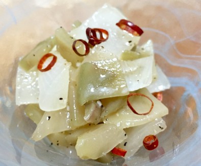 玉ねぎと搾菜のナムルの写真