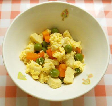 高野豆腐の卵とじ　給食の写真