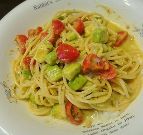 *アボガドとトマトの冷製パスタ◎