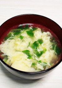 ふわふわ卵の豆苗スープ
