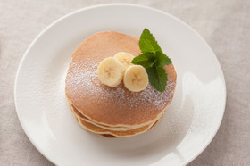 混ぜるだけ5分!バナナのパンケーキ