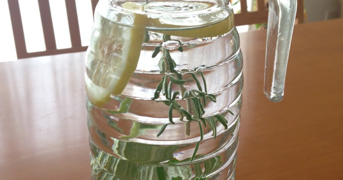 お庭のハーブで ハーブウォーター レシピ 作り方 By ゆすひと クックパッド 簡単おいしいみんなのレシピが350万品