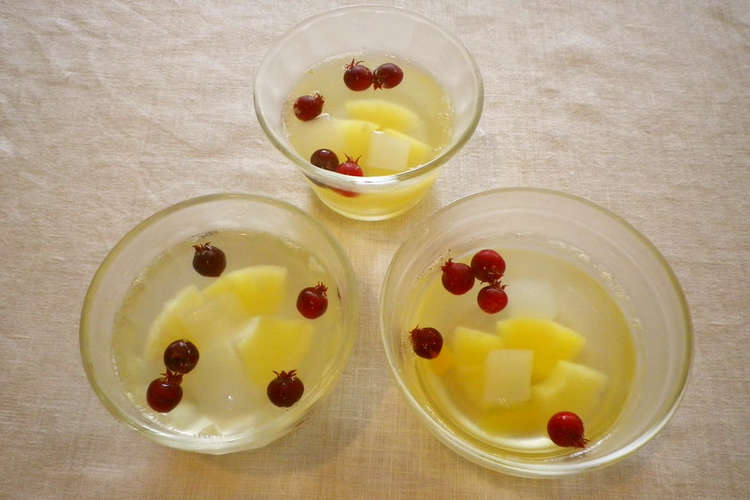 フレッシュジューンベリーのゼリー レシピ 作り方 By Violets クックパッド 簡単おいしいみんなのレシピが360万品