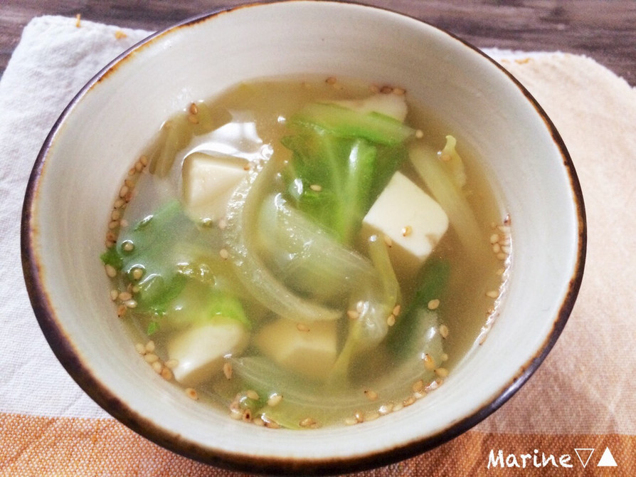 豆腐とキャベツと玉ねぎのスープの画像