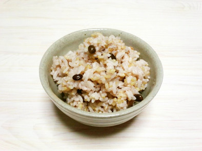 健康ご飯☆黒大豆・古代麦(もち麦)・玄米の写真