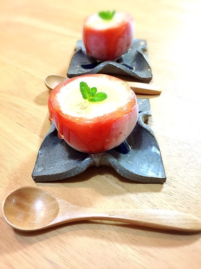 トマトカップの梅バニラアイスの写真