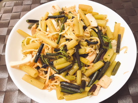 フキとワラビの春パスタ