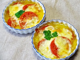 ガーリックプレス】トマトチーズアヒージョ
